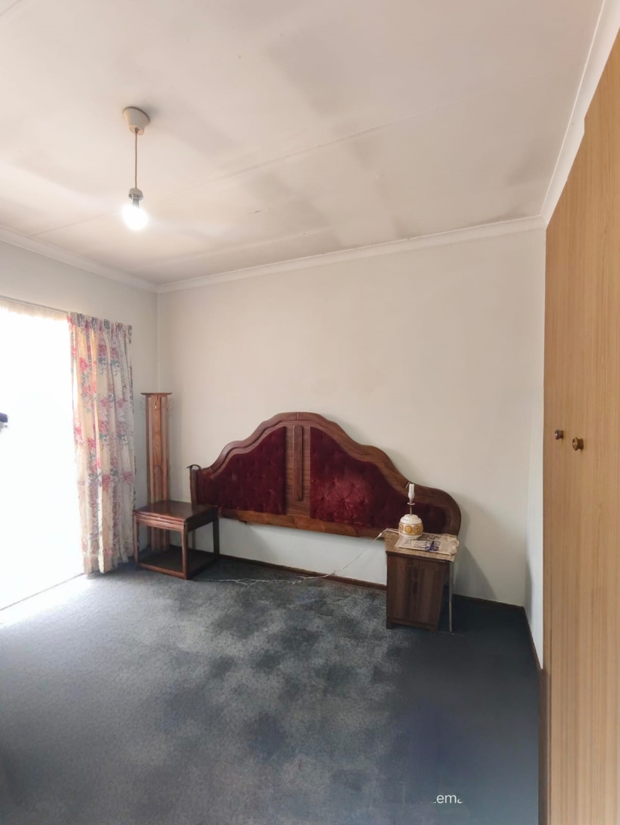 3 Bedroom Property for Sale in Vaalpark Free State